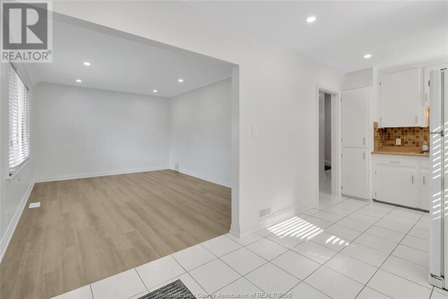 property at 6633 Wyandotte St E
