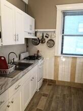 56 Charlesgate E, Unit 141 in Boston, MA - Foto de edificio - Building Photo