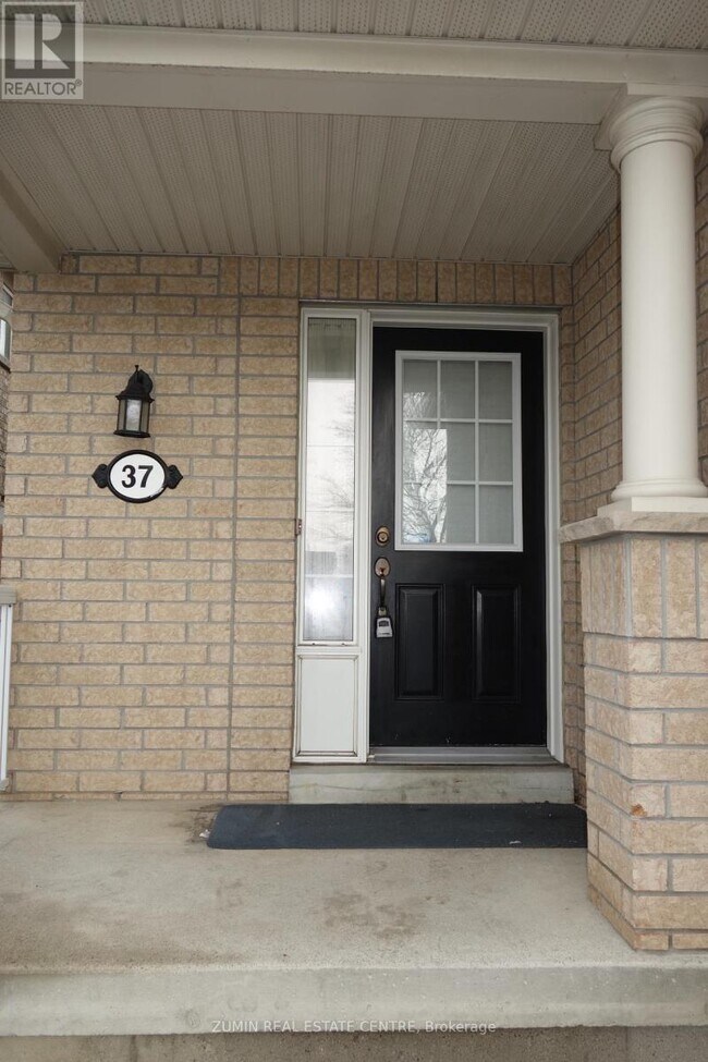 37 Kintyre St in Brampton, ON - Building Photo - Building Photo