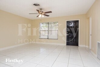 1881 NW 31st Ct in Oakland Park, FL - Building Photo - Building Photo