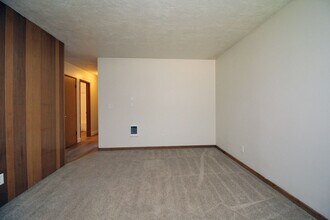 930 SW Gibbs St-Unit -11 in Portland, OR - Building Photo - Building Photo