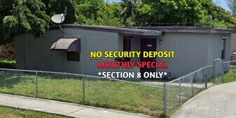 2361 NW 13th Ct in Fort Lauderdale, FL - Building Photo