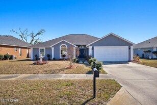 3758 Bay Tree Rd in Lynn Haven, FL - Building Photo