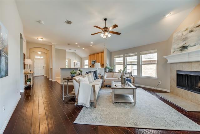 property at 2609 Lake Ridge Dr