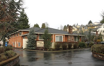 Crestview Terrace Condominiums in Portland, OR - Foto de edificio - Building Photo