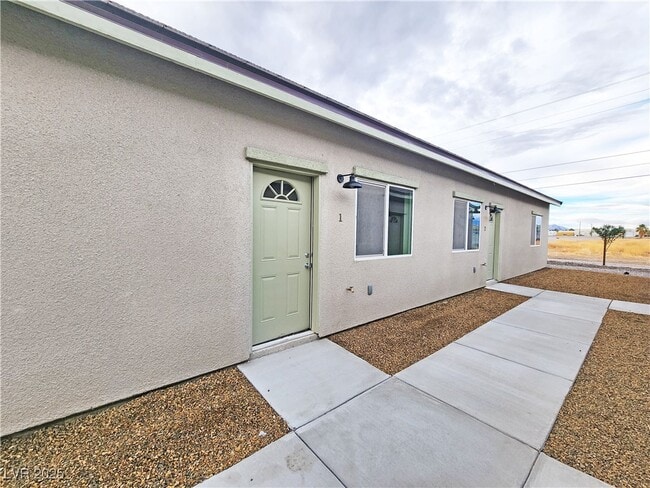 1340 E Arrowhead St in Pahrump, NV - Building Photo - Building Photo