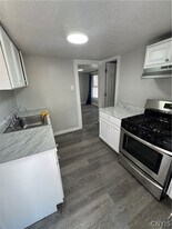 108 Gold St in Utica, NY - Building Photo
