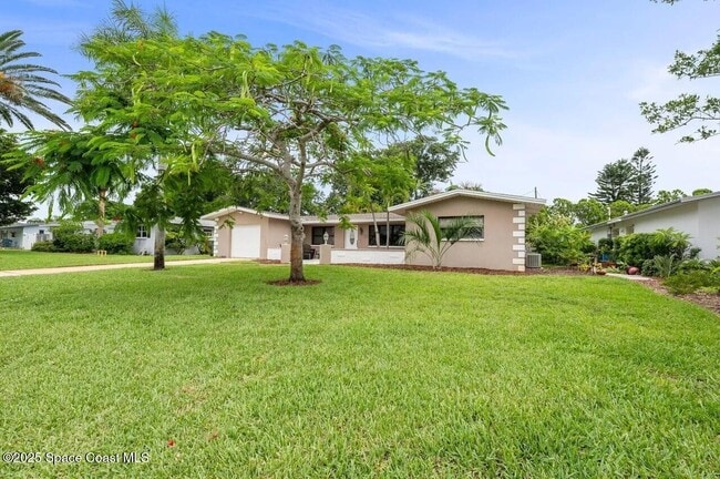 340 Greenway Ave in Satellite Beach, FL - Building Photo - Building Photo