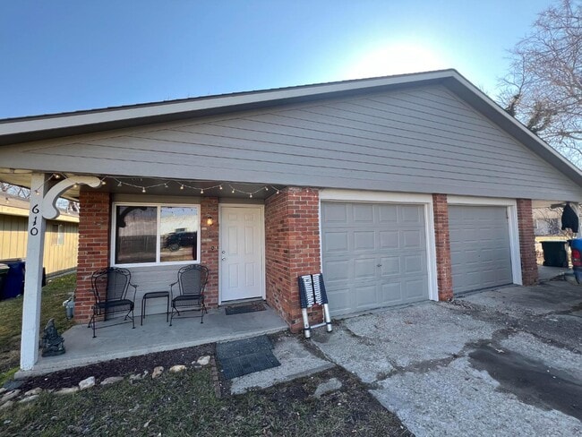 610 Bremer Dr in Lawrence, KS - Building Photo - Building Photo