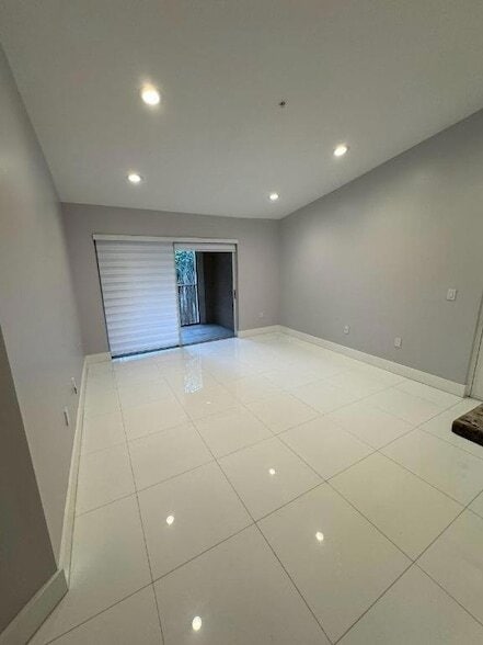 4852 N State Rd 7, Unit 3304 in Coconut Creek, FL - Building Photo - Building Photo