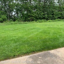 560 NE Park Ln in Columbia, MO - Building Photo - Building Photo