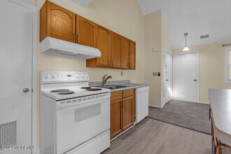 290 N Main St-Unit -B7 in Ocean Township, NJ - Building Photo - Building Photo