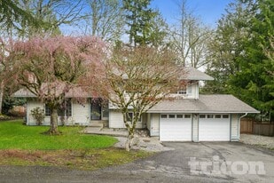 3394 Tyee Pl NE in Bremerton, WA - Building Photo