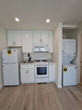 19841 Kittridge St in Winnetka, CA - Building Photo - Building Photo