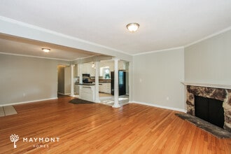 111 Point Cir in Belmont, NC - Foto de edificio - Building Photo