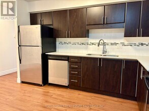 675 Richmond St in London, ON - Building Photo - Building Photo