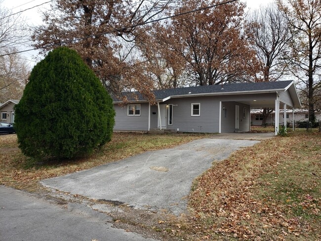 property at 1334 S Airwood Ave