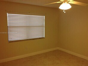 10734 SW 117th Pl in Miami, FL - Building Photo - Building Photo