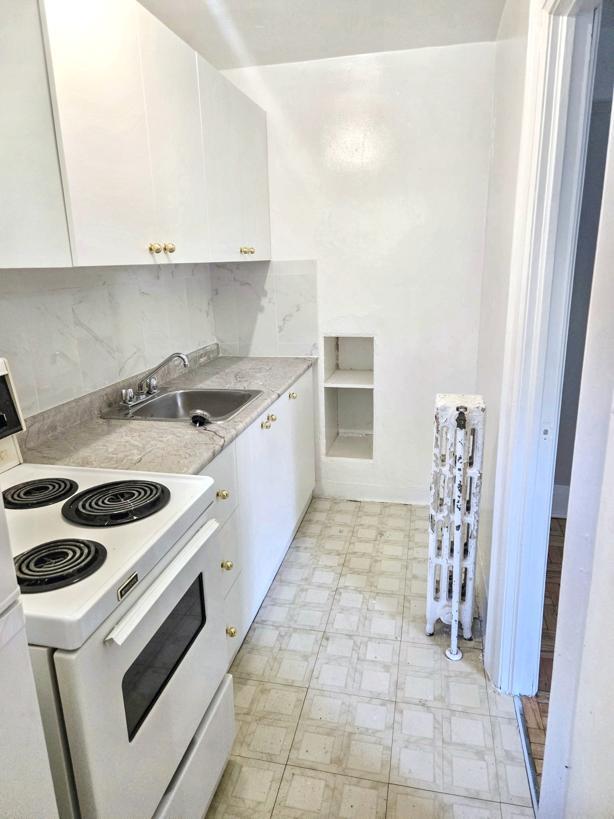 433 WARRINGTON APARTMENTS in Toronto, ON - Building Photo - Building Photo
