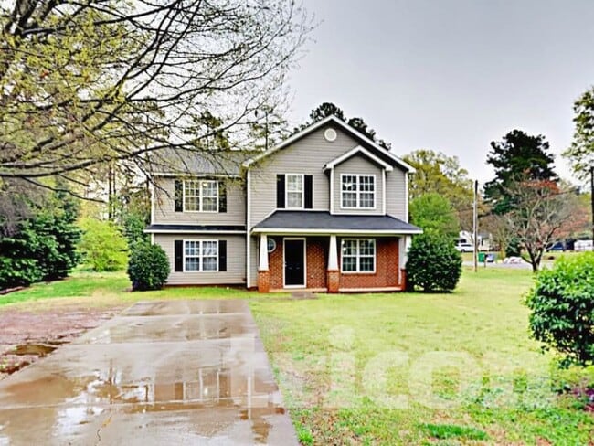 property at 1204 Thompson Ave