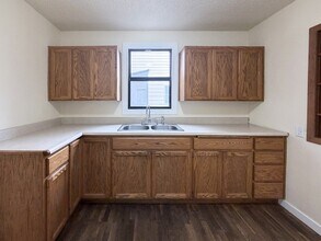 960 Clark St in Eugene, OR - Building Photo - Building Photo