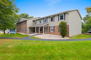 Mount Mary Apartments in Green Bay, WI - Building Photo