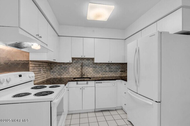1320 NJ-71 in Belmar, NJ - Building Photo - Building Photo
