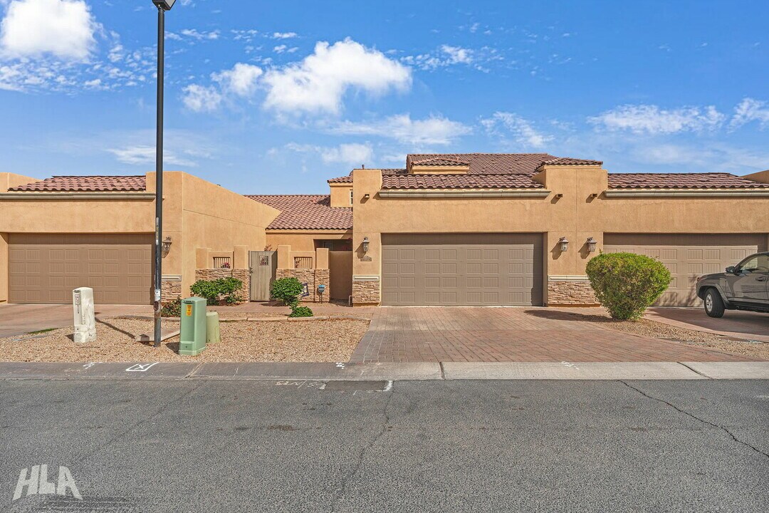 6108 E Morning Ln in Yuma, AZ - Building Photo