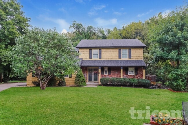 property at 721 W 122nd Terrace