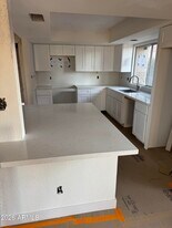 7428 N Vía Camello Del Norte in Scottsdale, AZ - Building Photo