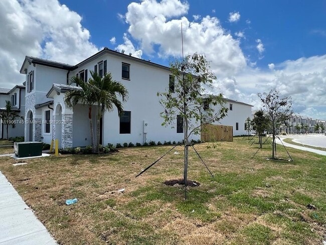 28610 SW 133rd Ct in Homestead, FL - Building Photo - Building Photo