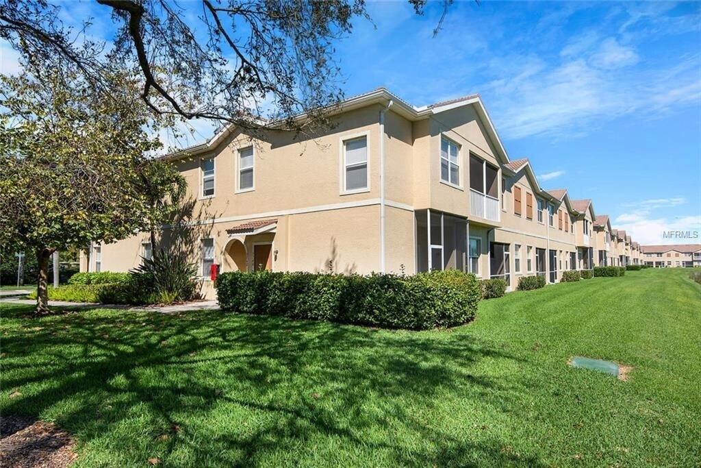 3742 Parkridge Cir in Sarasota, FL - Building Photo