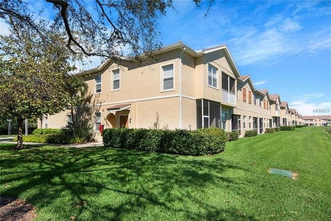 property at 3742 Parkridge Cir