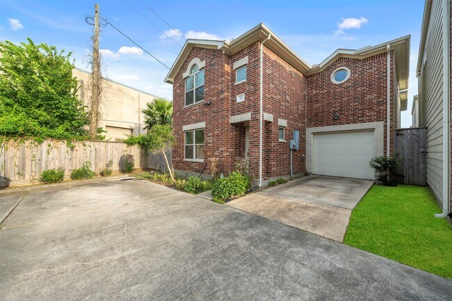 5951 S Loop E in Houston, TX - Building Photo - Building Photo