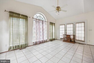 18901 Festival Dr in Germantown, MD - Building Photo - Building Photo