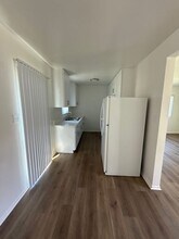 7622 Crescent Ave, Unit 6 in Buena Park, CA - Foto de edificio - Building Photo