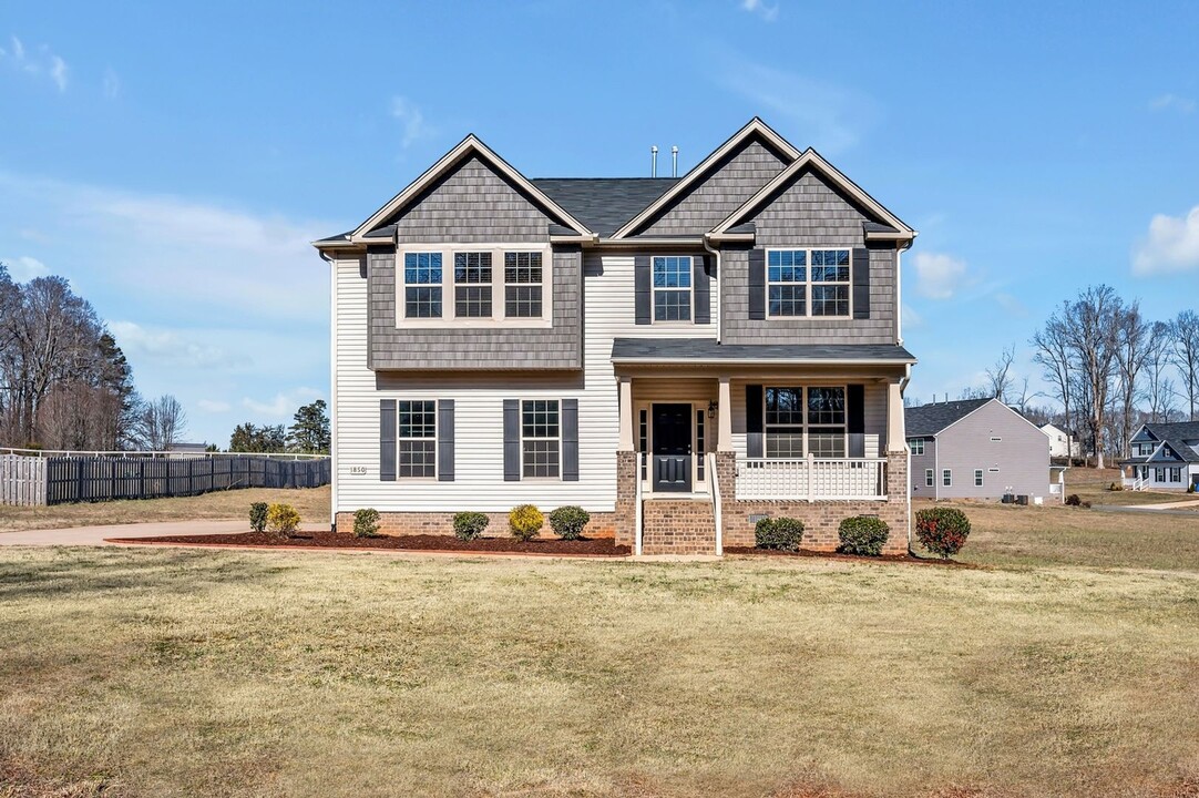 1850 Payne Rd in Graham, NC - Building Photo