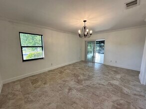 4266 Island Cir in Ft. Myers, FL - Building Photo - Building Photo