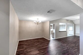 3315 Candlepine Dr in Spring, TX - Building Photo - Building Photo