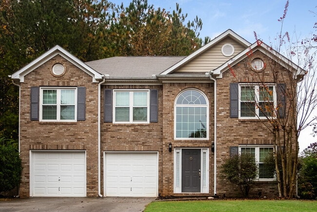 property at 1005 Crooked Creek Ct SE
