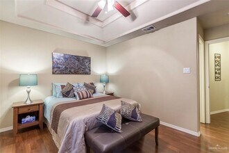 3001 S L St in McAllen, TX - Building Photo - Building Photo