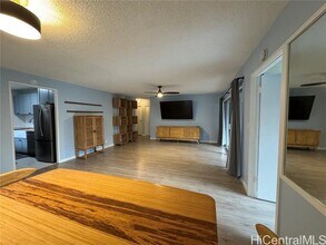 410 Haleloa Pl in Honolulu, HI - Building Photo - Building Photo
