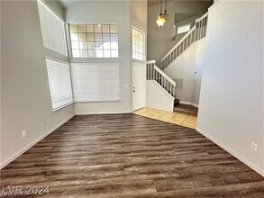 9253 Magic Flower Ave in Las Vegas, NV - Building Photo - Building Photo