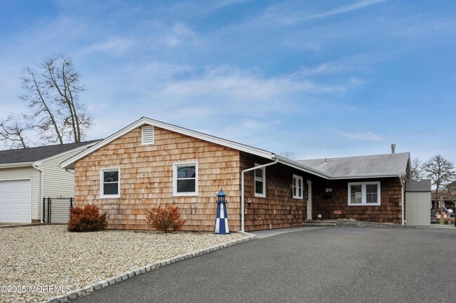 property at 20 Sandy Point Dr