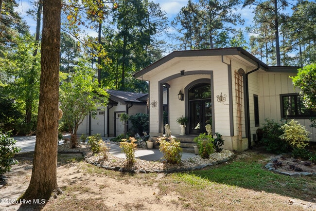 property at 426 Loblolly Dr