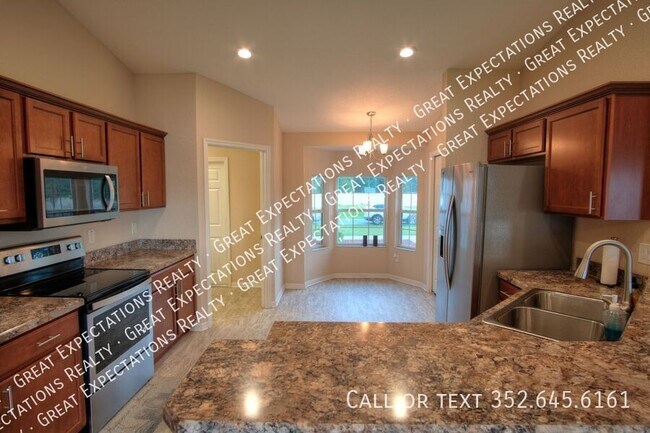 11302 SW 62nd Cir in Ocala, FL - Building Photo - Building Photo