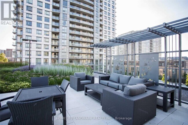 185 Bonis Ave in Toronto, ON - Building Photo - Building Photo