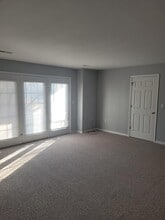 2775 N Forest Rd, Unit g in Getzville, NY - Foto de edificio - Building Photo