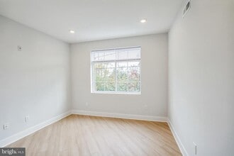 646 N 32nd St in Philadelphia, PA - Building Photo - Building Photo