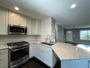 703 Cricket Ln, Unit 3 in Middleton, WI - Building Photo - Building Photo